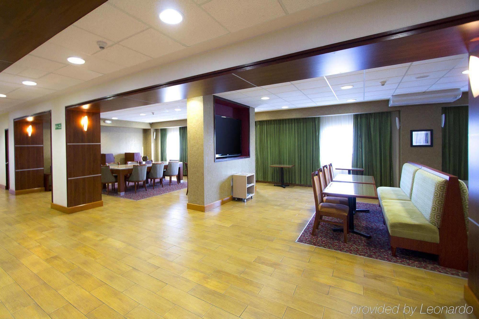 Hampton By Hilton San Juan Del Rio Ξενοδοχείο Εξωτερικό φωτογραφία