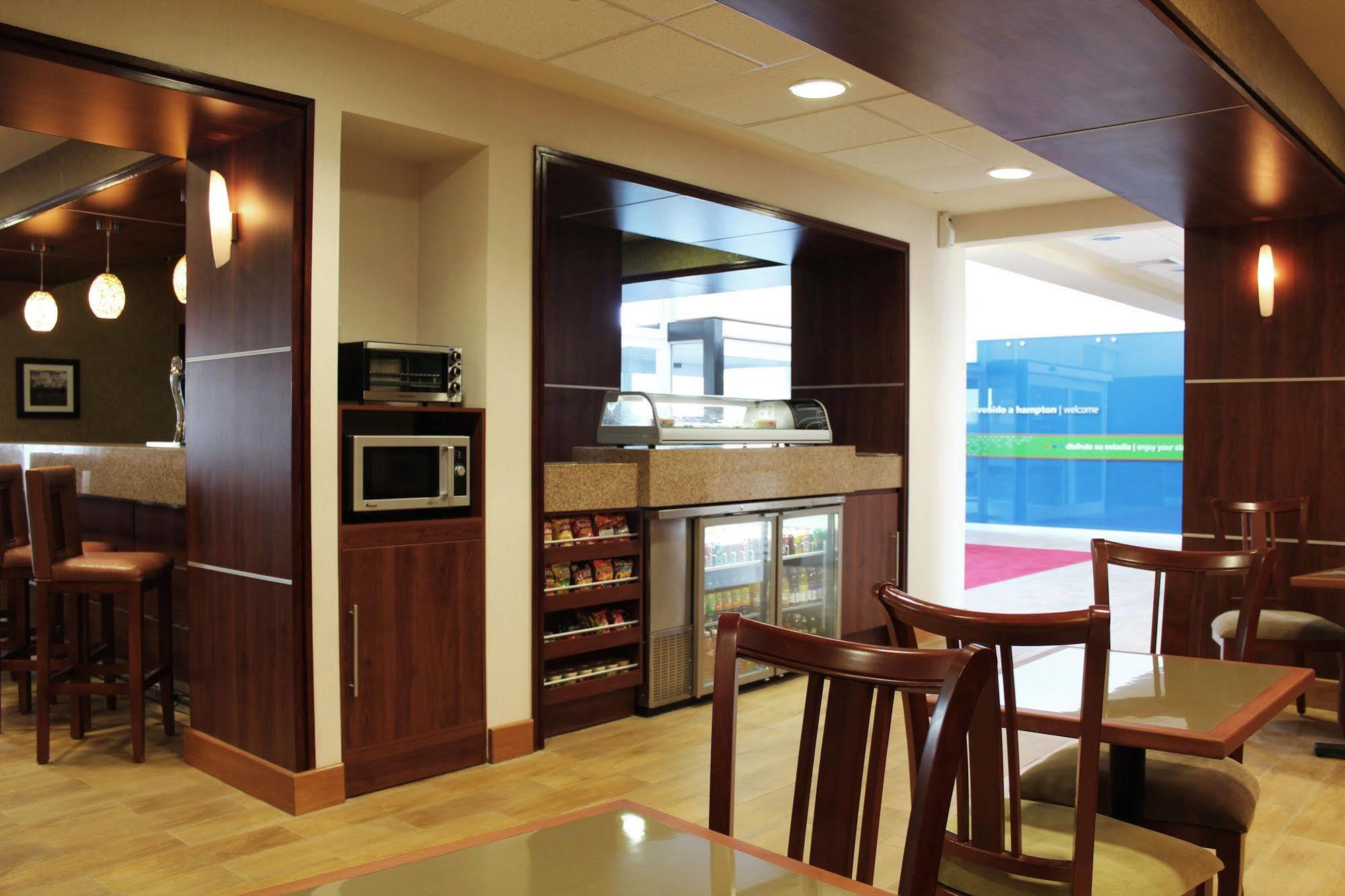 Hampton By Hilton San Juan Del Rio Ξενοδοχείο Εξωτερικό φωτογραφία